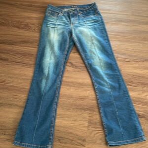 Bebe Jean Women Size Waist 14” & Inseam 26”